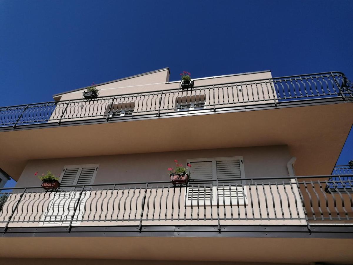 Nnakkara Guest House Santo Stefano di Camastra Dış mekan fotoğraf